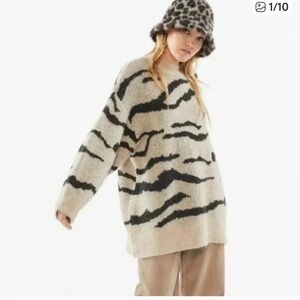 Urban Outfitters Zebra Print Sweater in Black and Cream
